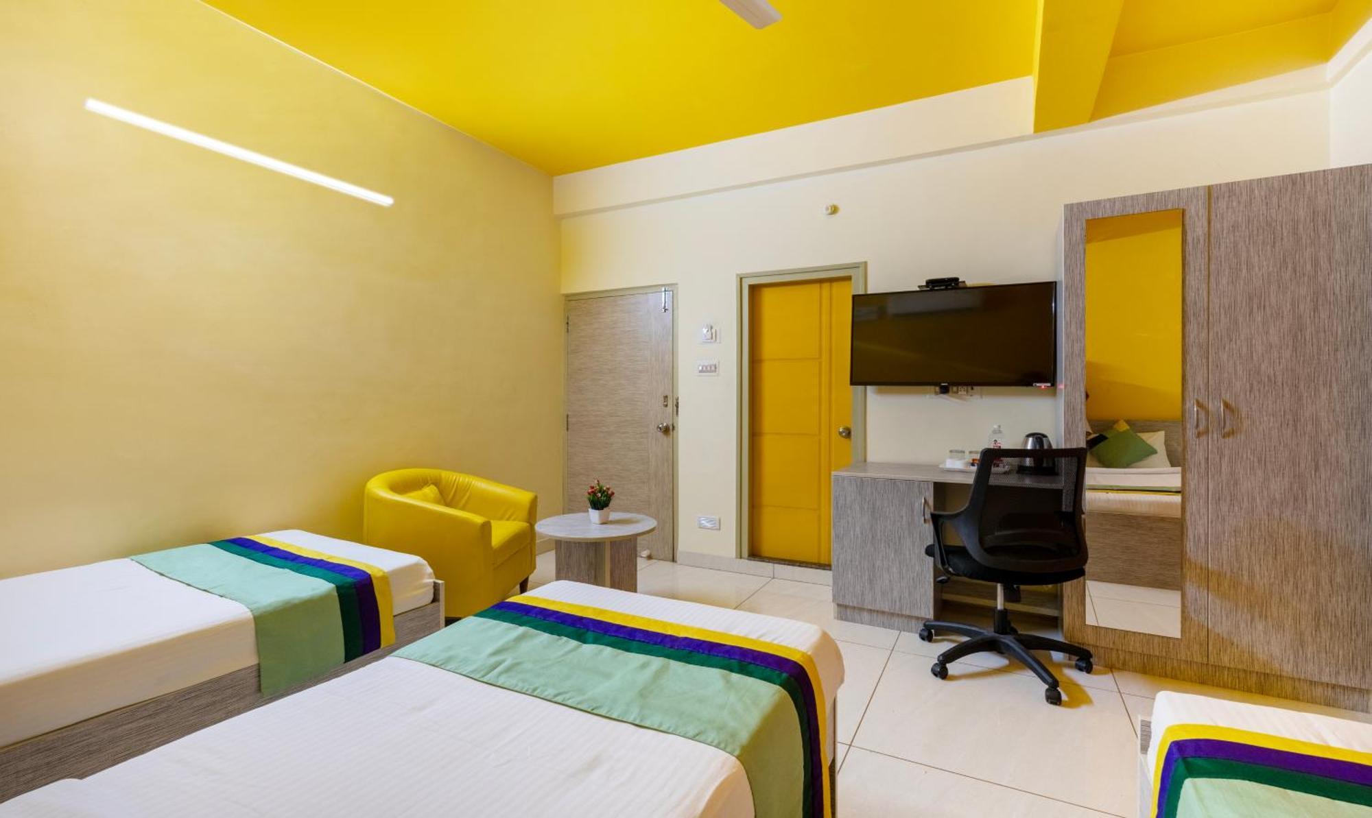 Treebo Four Seasons Hotel Mysore Exterior photo