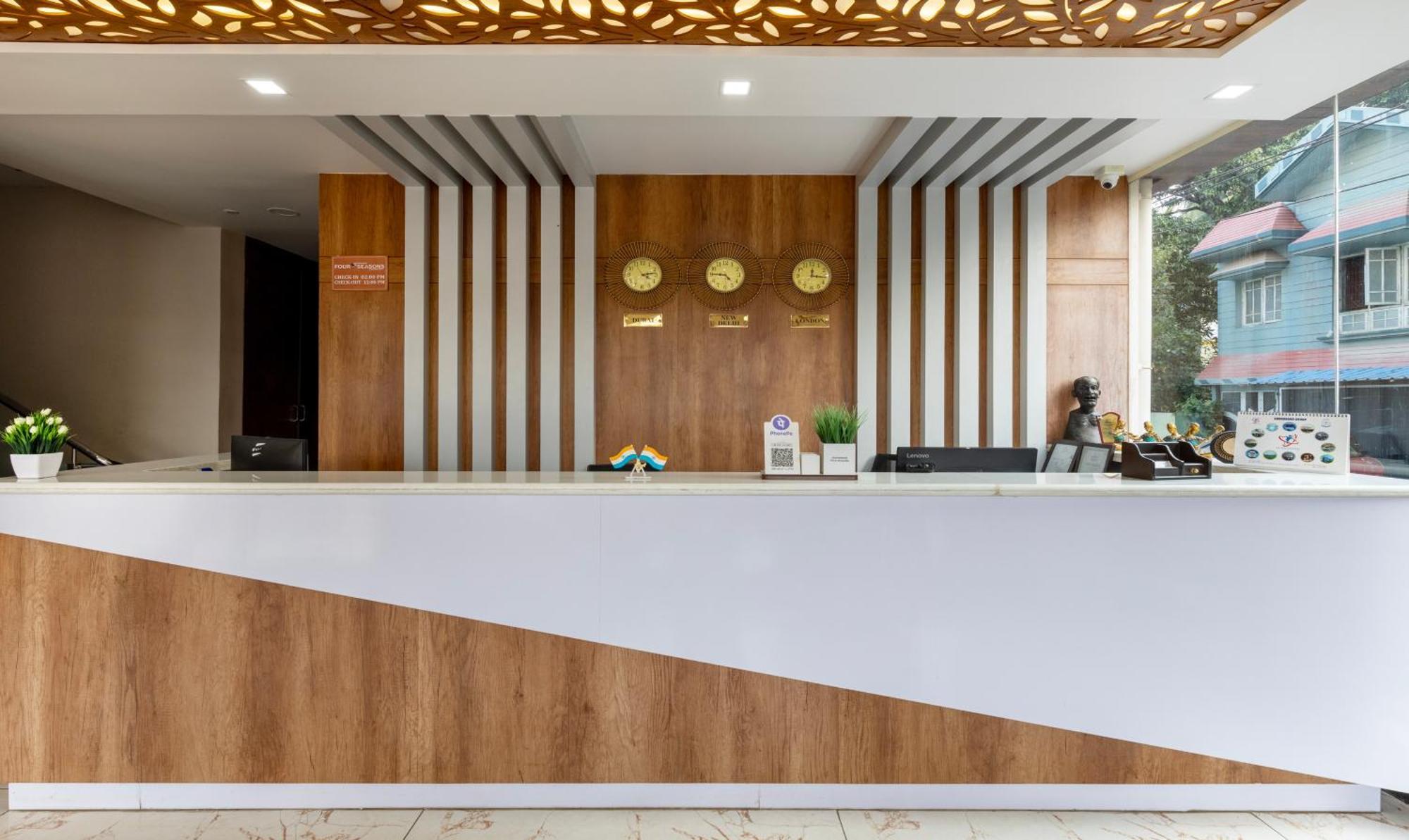 Treebo Four Seasons Hotel Mysore Exterior photo